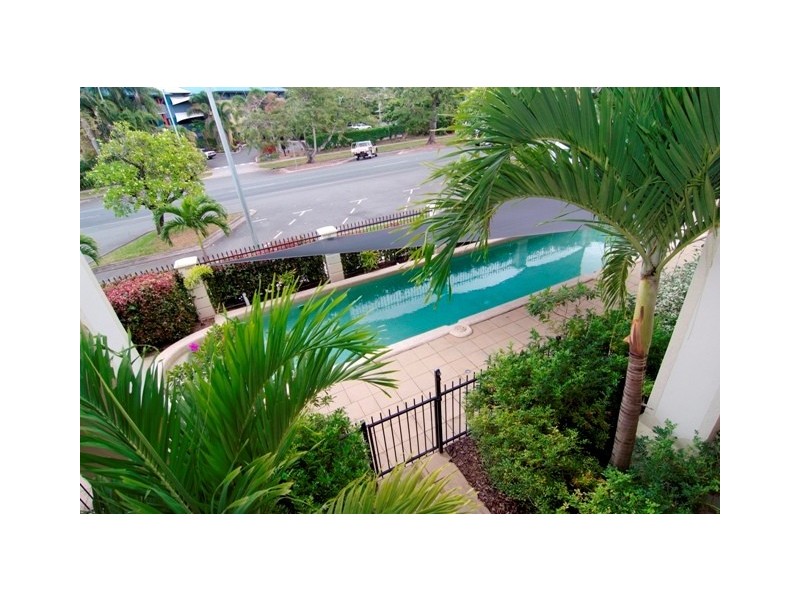 304 Lake Street, Cairns North QLD 4870