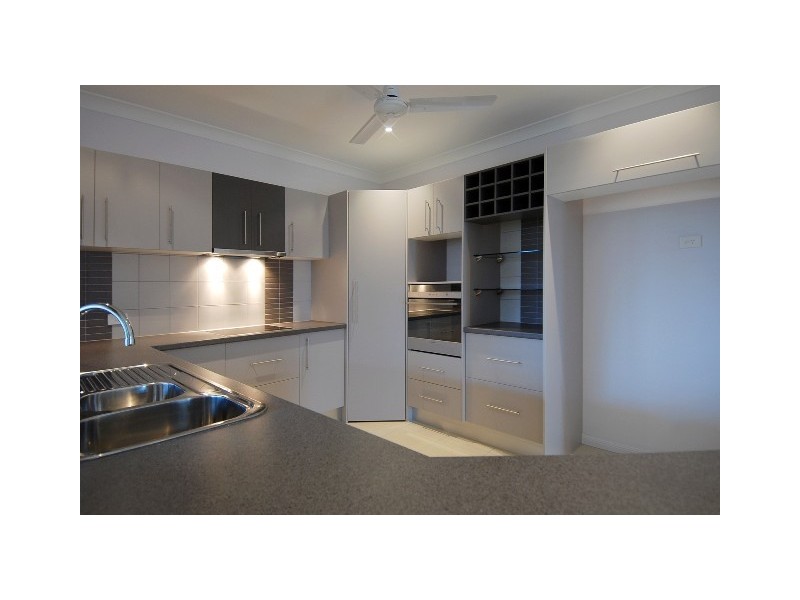 184 Timberlea Drive, Bentley Park QLD 4869