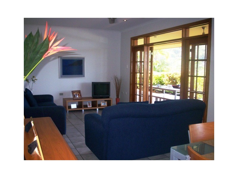 2 Teal Close, Bayview Heights QLD 4868