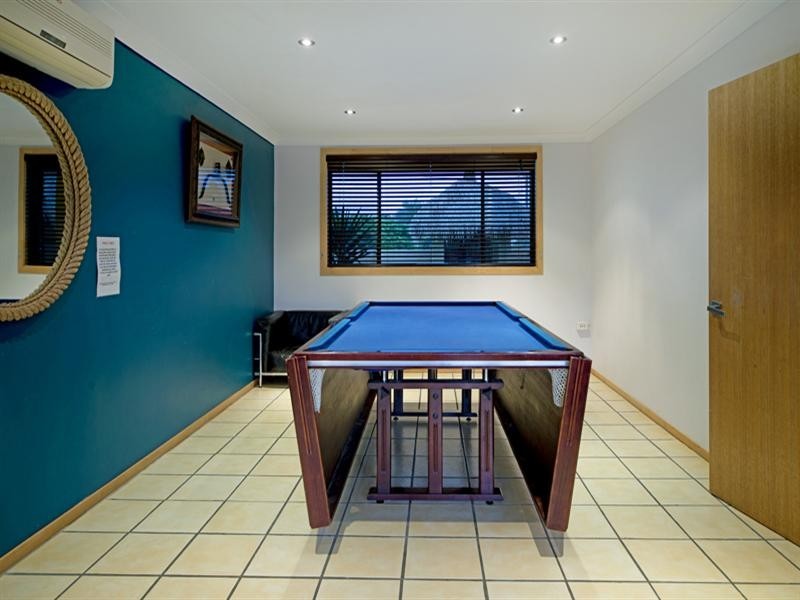 17 Monterey Court, Broadbeach Waters QLD 4218