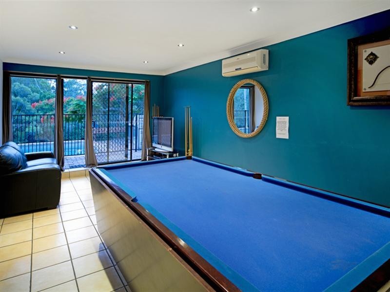 17 Monterey Court, Broadbeach Waters QLD 4218