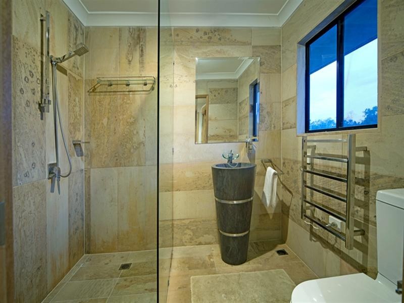 17 Monterey Court, Broadbeach Waters QLD 4218