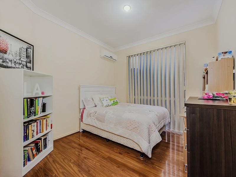 34 Meridien Avenue, Varsity Lakes QLD 4227