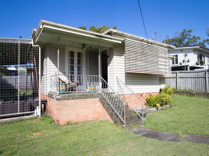 5 Echlin Street, Labrador QLD 4215