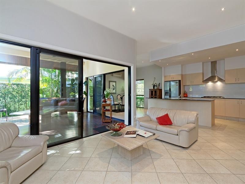 1/9A Greer Terrace, Southport QLD 4215