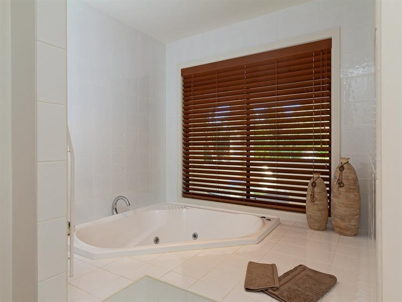 1/9A Greer Terrace, Southport QLD 4215