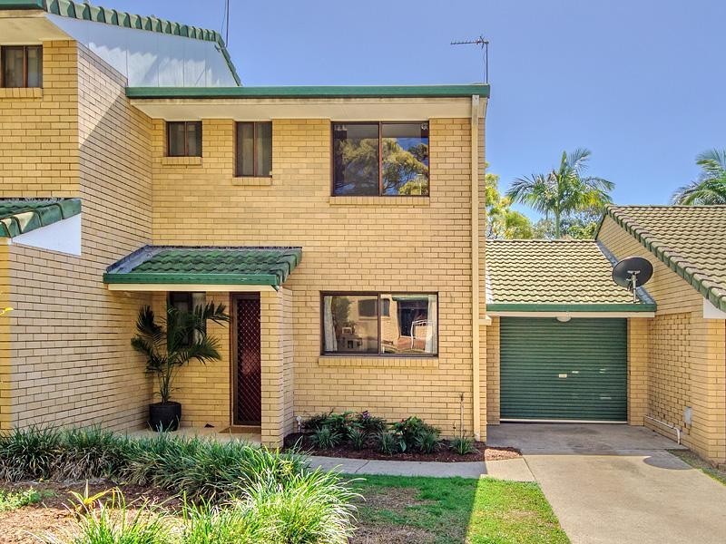 3/36 Government Road, Labrador QLD 4215