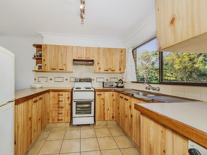 3/36 Government Road, Labrador QLD 4215