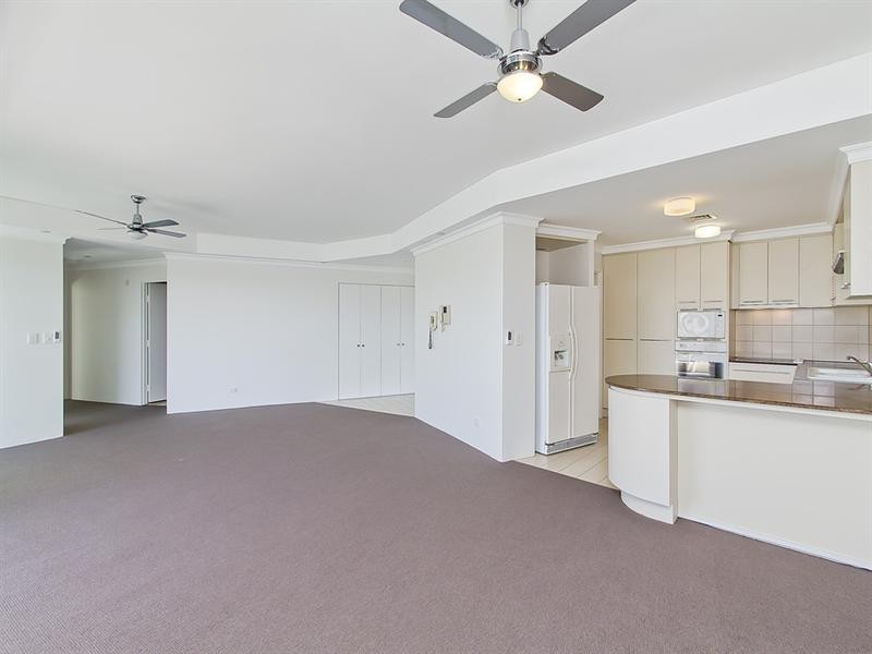 C11-2 ‘Rivage Royale’ 75 Brighton Parade, Southport QLD 4215