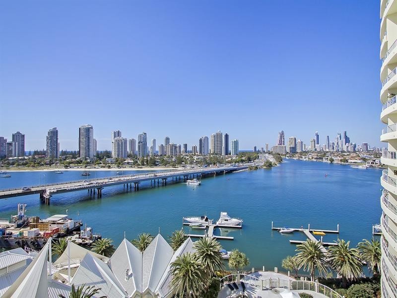 C11-2 ‘Rivage Royale’ 75 Brighton Parade, Southport QLD 4215