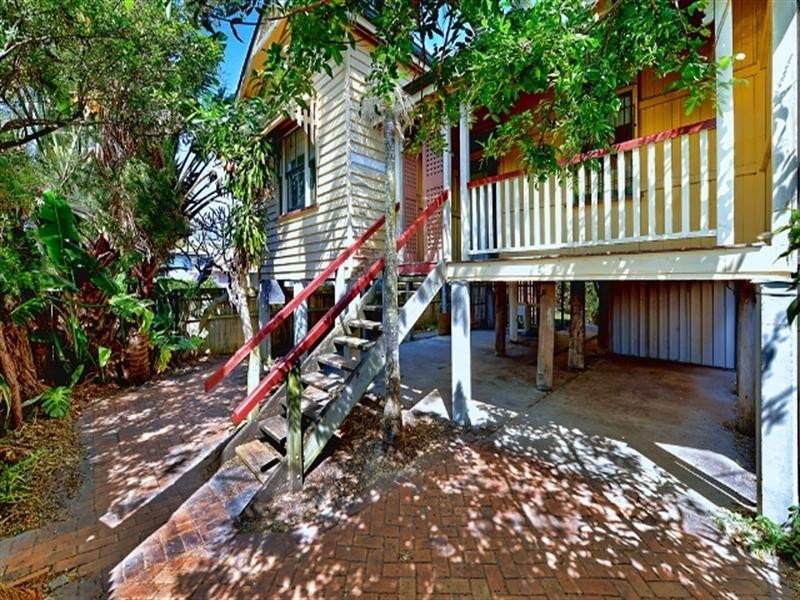 16 Gray Street, Southport QLD 4215