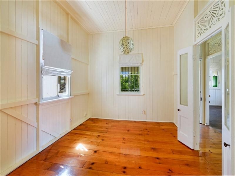 16 Gray Street, Southport QLD 4215