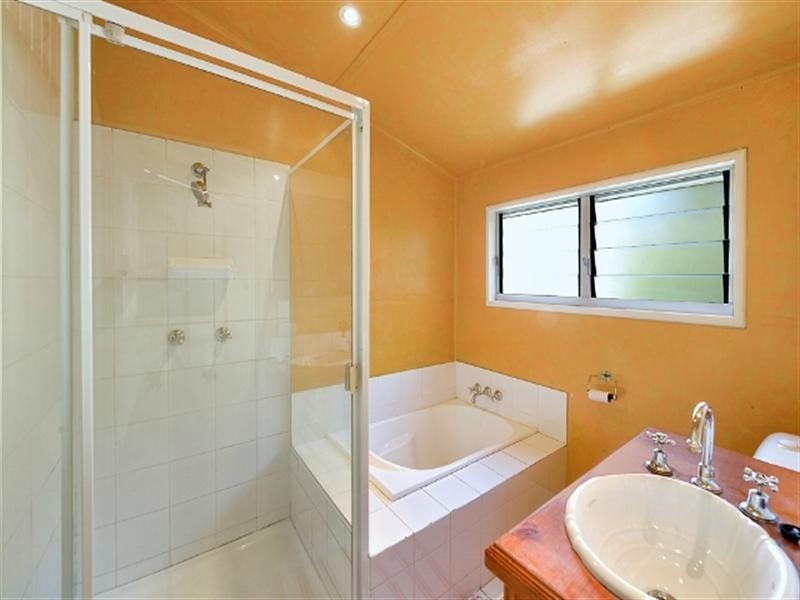 16 Gray Street, Southport QLD 4215