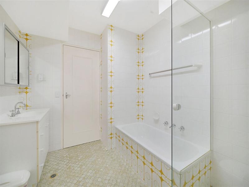 20D ‘Condor’ 2 Riverview Parade, Surfers Paradise QLD 4217