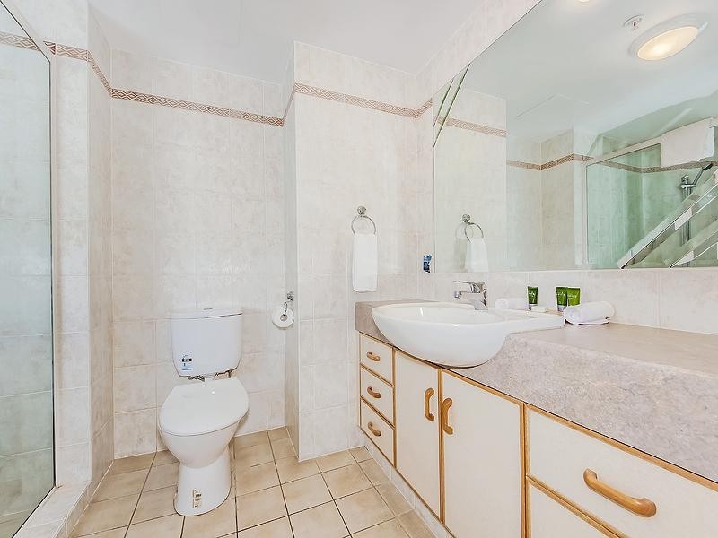 1208/3400 ‘Mantra Sun City’ Surfers Paradise Boulevard, Surfers Paradise QLD 4217