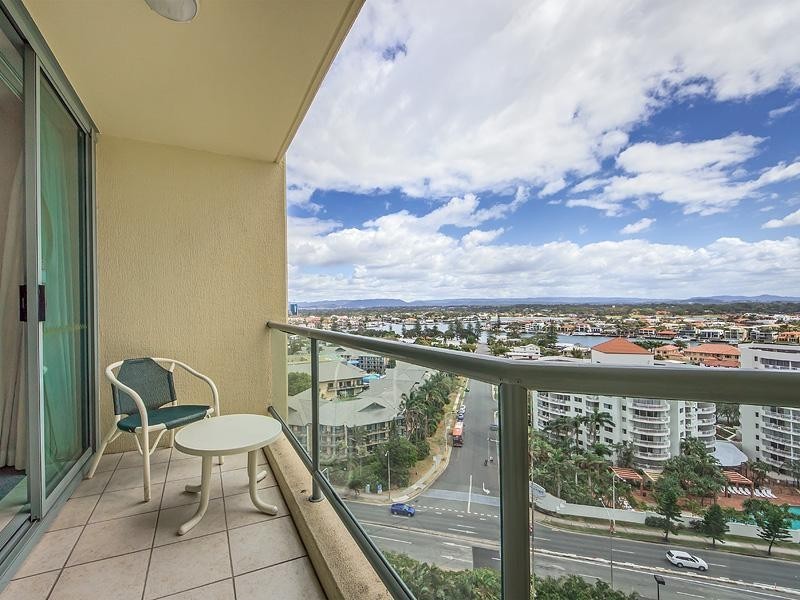 1208/3400 ‘Mantra Sun City’ Surfers Paradise Boulevard, Surfers Paradise QLD 4217