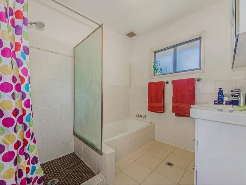 17 Gayle Street, Southport QLD 4215