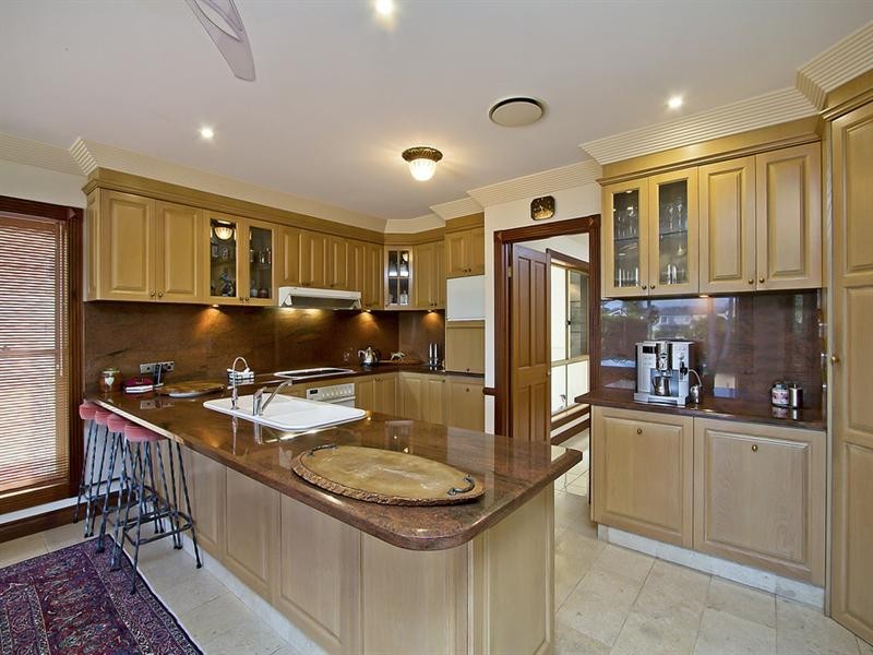 15 Sir Bruce Small Boulevard, Benowa Waters QLD 4217