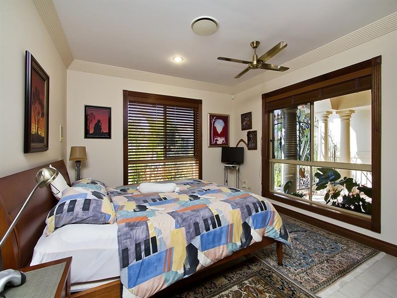 15 Sir Bruce Small Boulevard, Benowa Waters QLD 4217