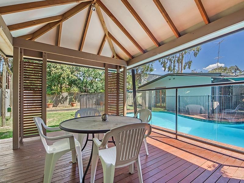 5 Fairway Avenue, Southport QLD 4215