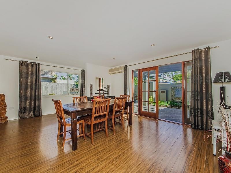 5 Fairway Avenue, Southport QLD 4215