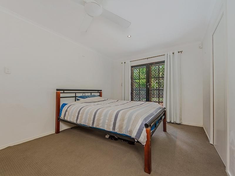 5 Fairway Avenue, Southport QLD 4215