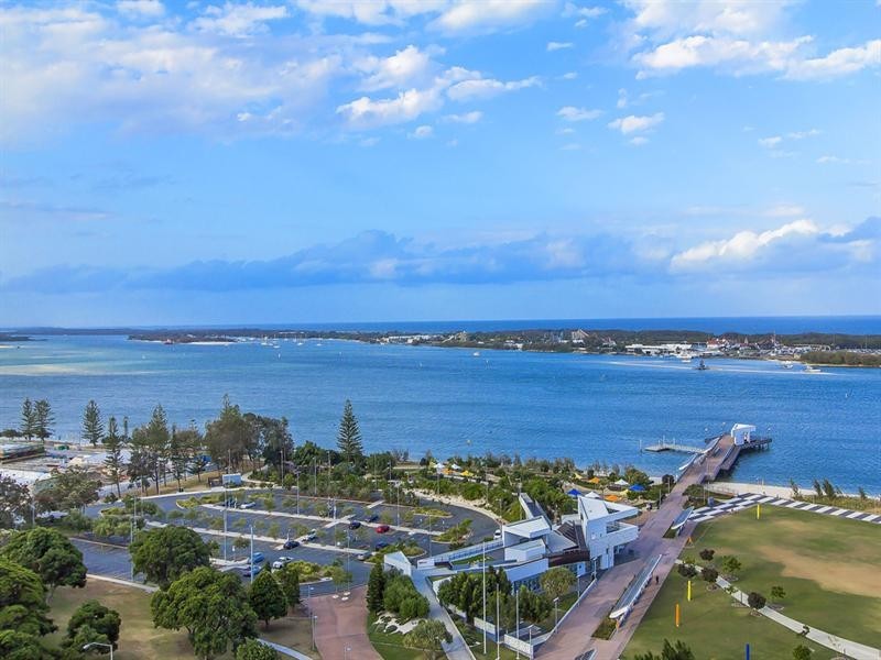 1503 ‘Pivotal Point’ 50 Marine Parade, Southport QLD 4215