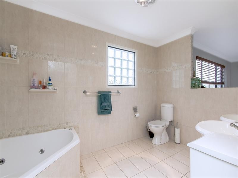 2/35 Stevens Street, Southport QLD 4215