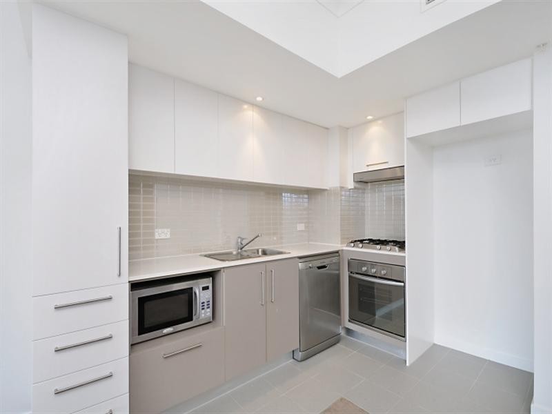 1169/56 Scarborough Street, Southport QLD 4215