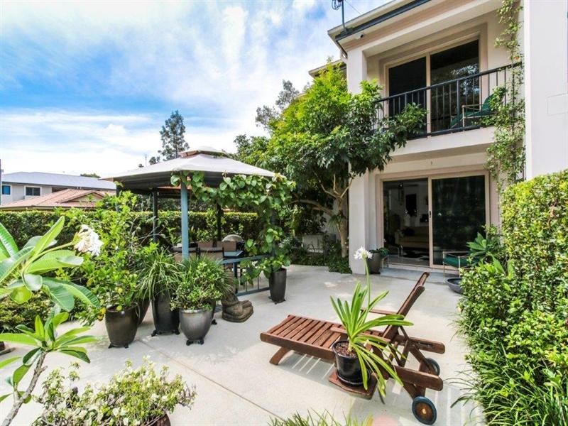 2/15 Blake Street, Southport QLD 4215