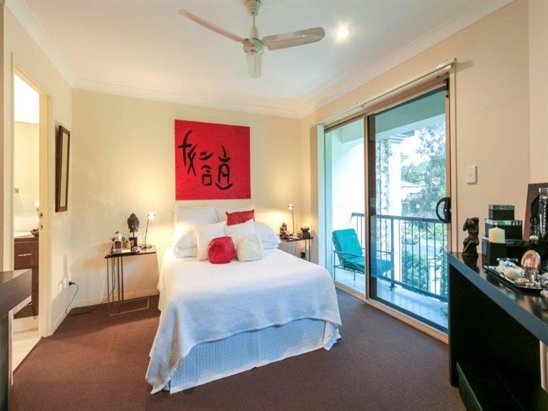 2/15 Blake Street, Southport QLD 4215