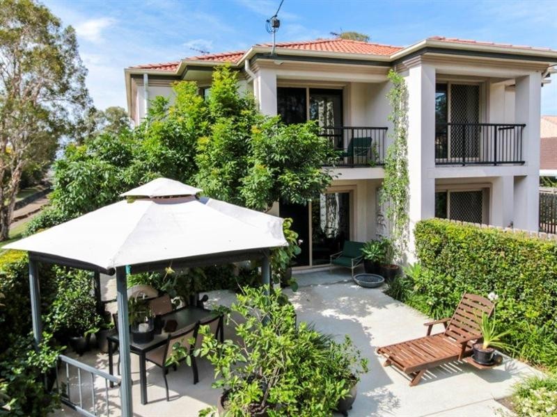 2/15 Blake Street, Southport QLD 4215