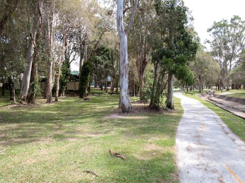 2/15 Blake Street, Southport QLD 4215