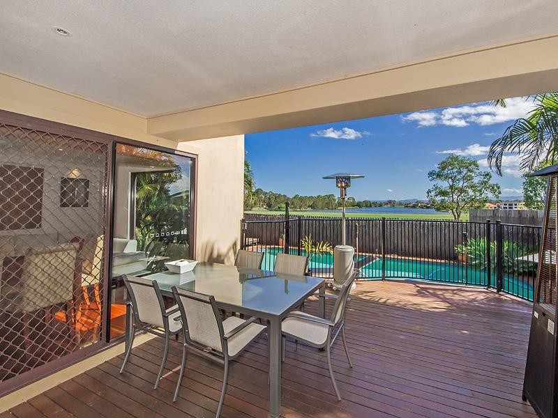 96 Bamboo Avenue, Benowa QLD 4217