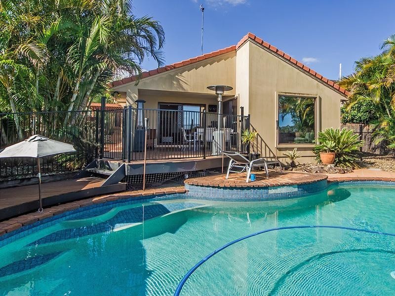 96 Bamboo Avenue, Benowa QLD 4217