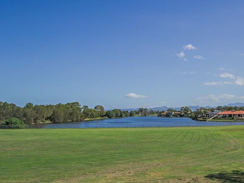 96 Bamboo Avenue, Benowa QLD 4217