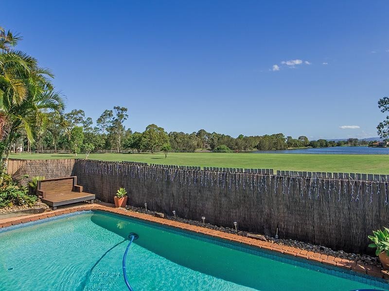 96 Bamboo Avenue, Benowa QLD 4217