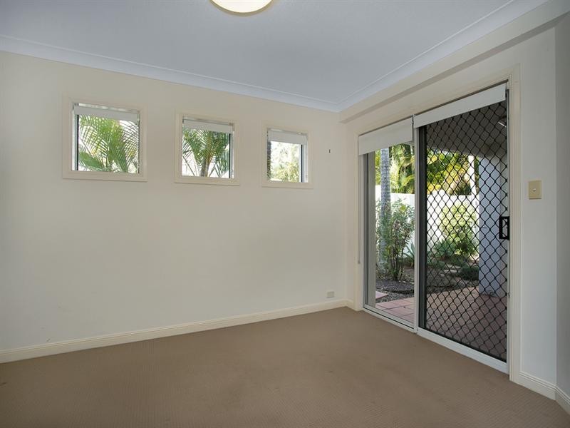 4/100 ‘Central Tce Adelphi Springs’, Cotlew St East, Southport QLD 4215