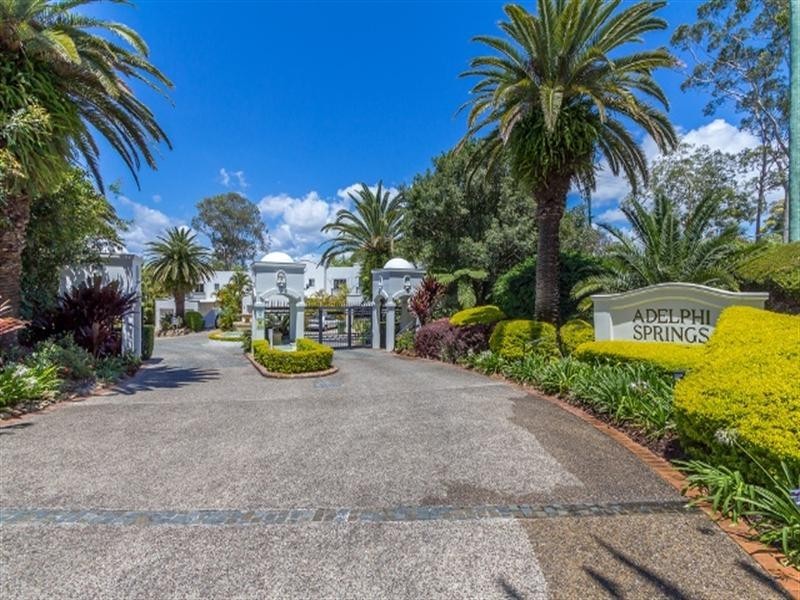 4/100 ‘Central Tce Adelphi Springs’, Cotlew St East, Southport QLD 4215