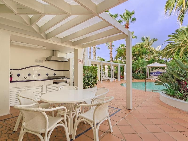 4/100 ‘Central Tce Adelphi Springs’, Cotlew St East, Southport QLD 4215