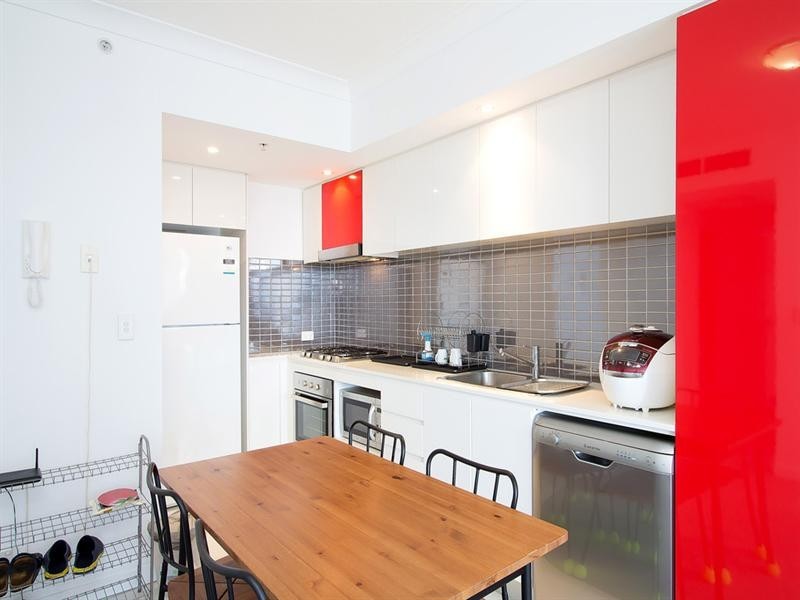 22003/5 Lawson Street, Southport QLD 4215