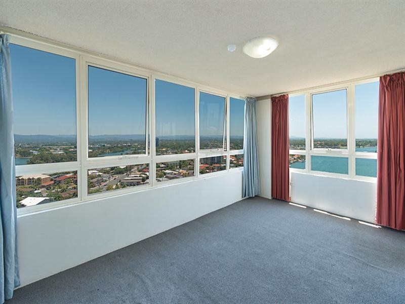 19A ‘Condor’ 2 Riverview Parade, Surfers Paradise QLD 4217