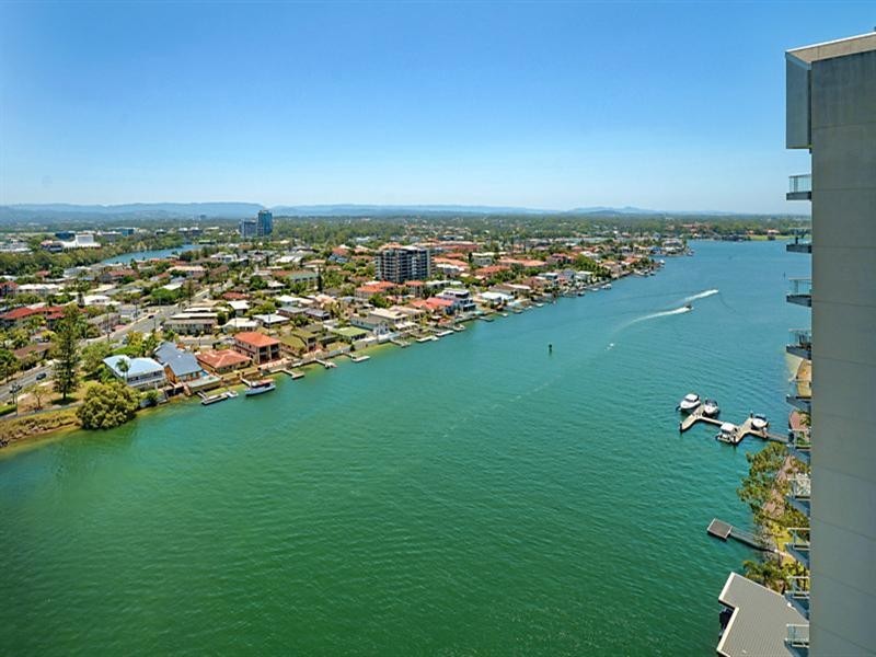 19A ‘Condor’ 2 Riverview Parade, Surfers Paradise QLD 4217