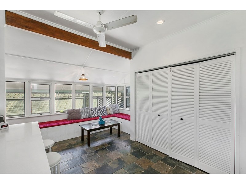 1/66 Falconer Street, Southport QLD 4215