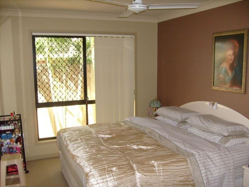 13 Thelma Avenue, Biggera Waters QLD 4216