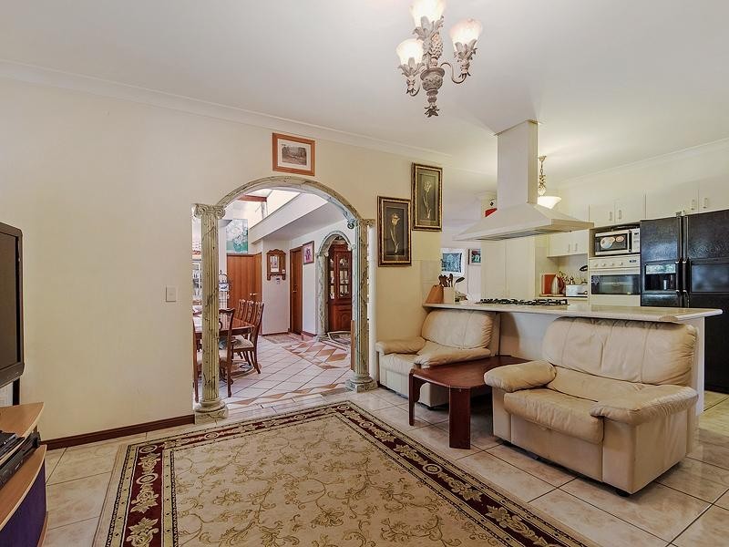 2 Everest Drive, Southport QLD 4215
