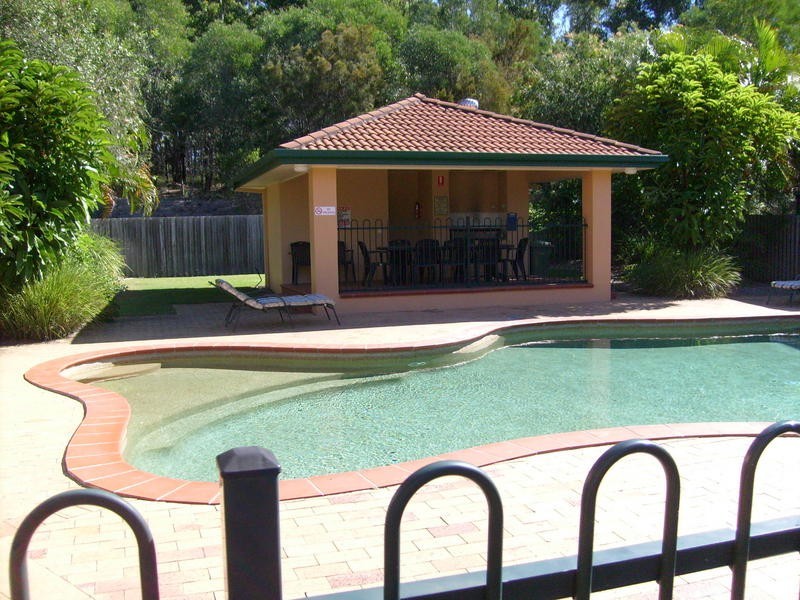 1 The Villas South. 156 Greenacre Drive, Arundel QLD 4214