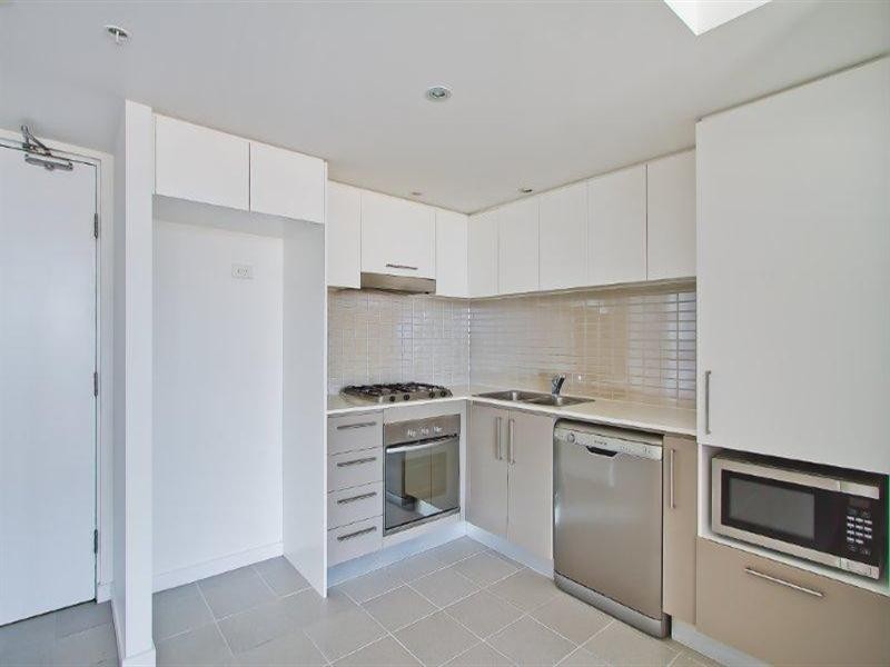 1172/56 Scarborough Street, Southport QLD 4215