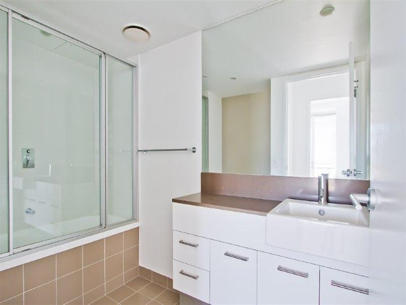 1172/56 Scarborough Street, Southport QLD 4215