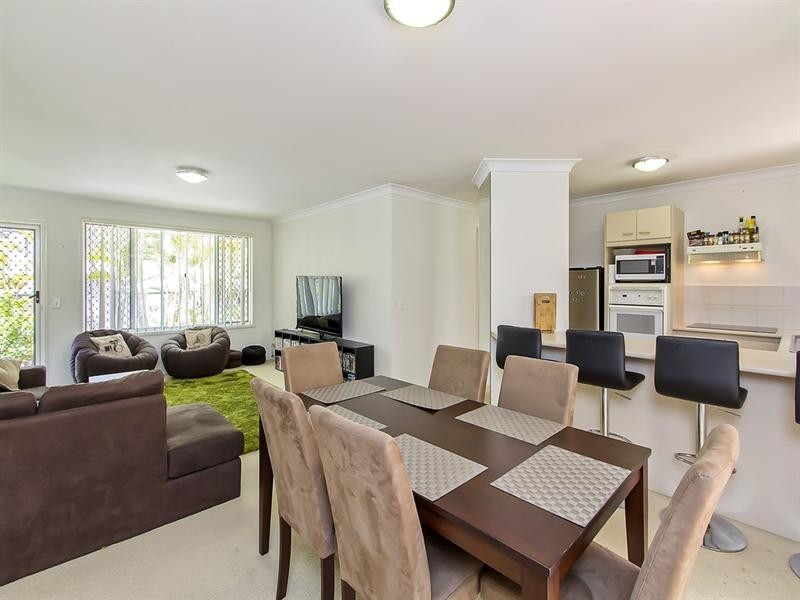 36/33 Edmund Rice Drive, Southport QLD 4215